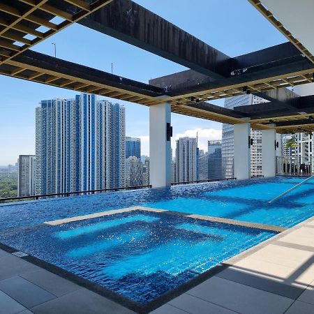 The Residences At Bcct タギッグ エクステリア 写真