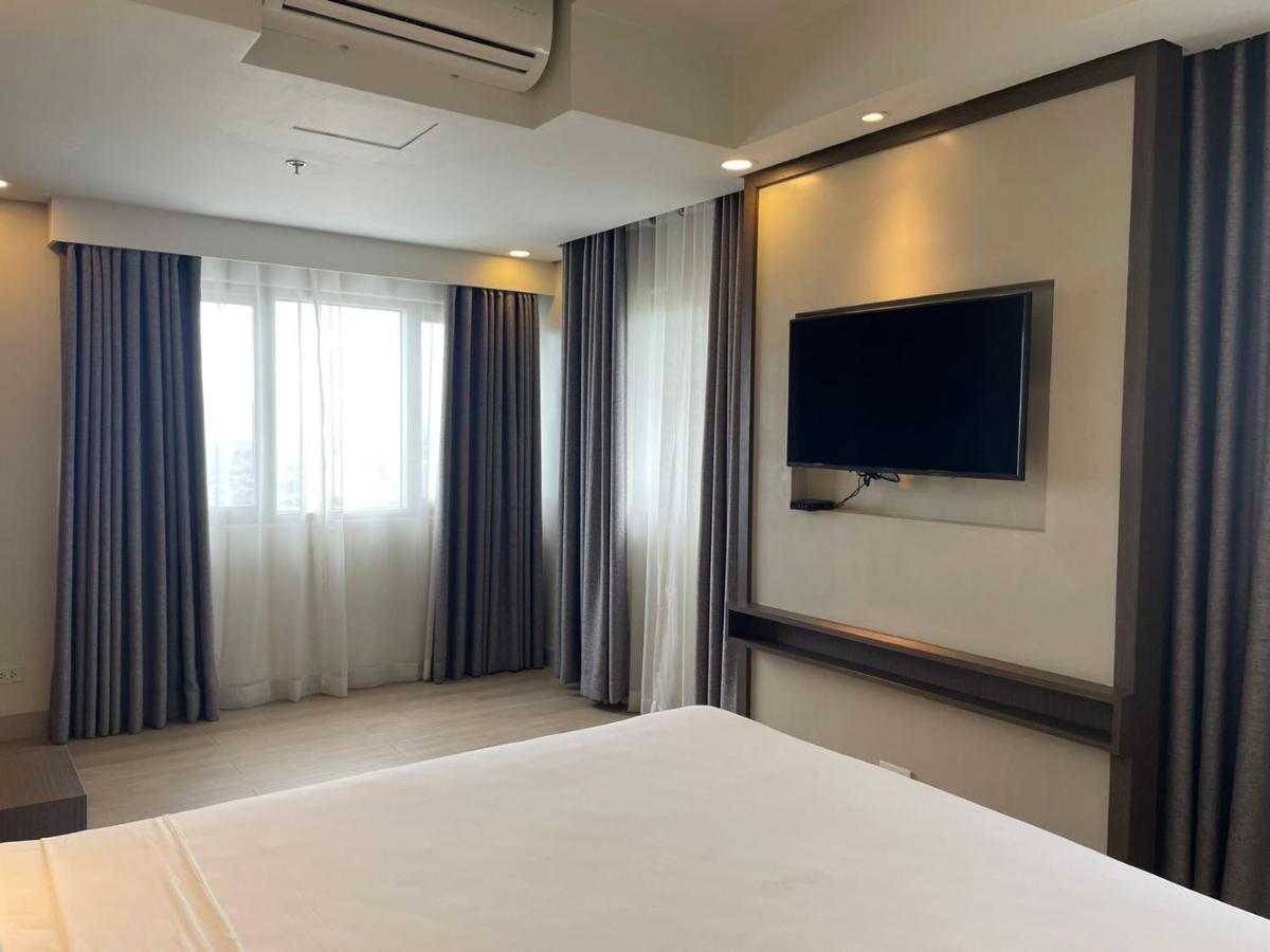 The Residences At Bcct タギッグ エクステリア 写真