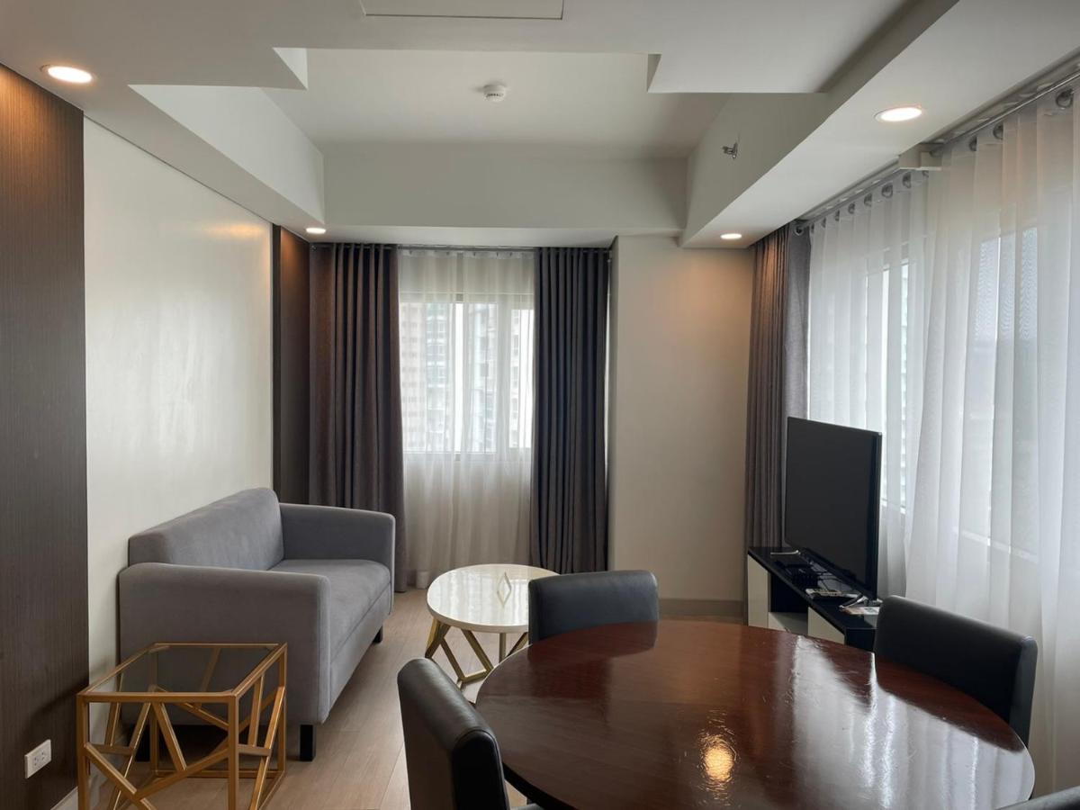 The Residences At Bcct タギッグ エクステリア 写真